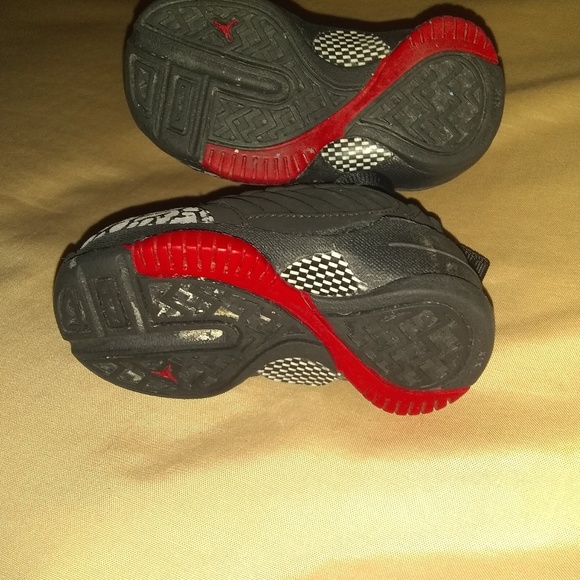 Baby Air Jordan sz 3c - Picture 3 of 6